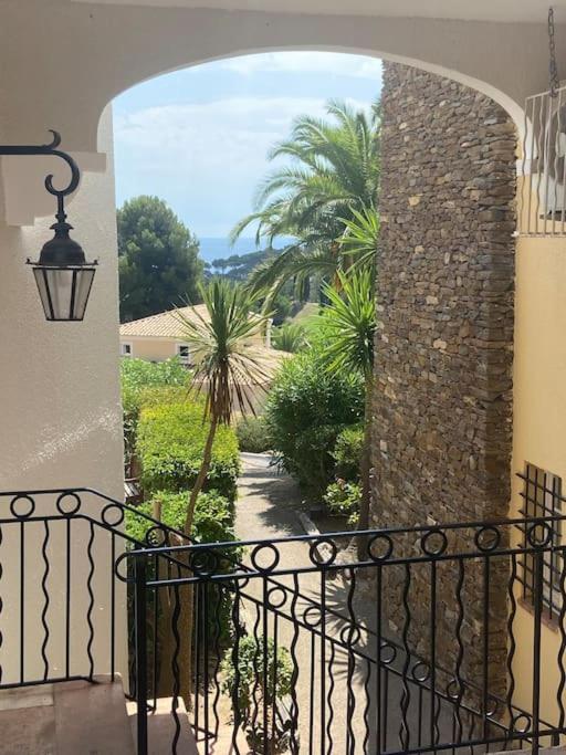 Dans Un Cadre D'Exception, Vue Mer Panoramique A Agay Cote D'Azur, Village Vacances Cap Esterel, T2 Avec Jardin, Golf, Climatisation, Wifi, 5 Piscines Saint-Raphaël Extérieur photo