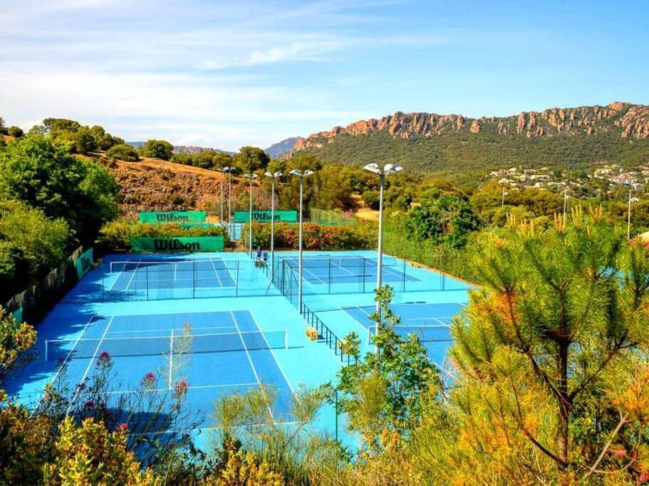 Dans Un Cadre D'Exception, Vue Mer Panoramique A Agay Cote D'Azur, Village Vacances Cap Esterel, T2 Avec Jardin, Golf, Climatisation, Wifi, 5 Piscines Saint-Raphaël Extérieur photo