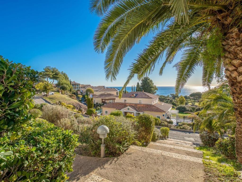 Dans Un Cadre D'Exception, Vue Mer Panoramique A Agay Cote D'Azur, Village Vacances Cap Esterel, T2 Avec Jardin, Golf, Climatisation, Wifi, 5 Piscines Saint-Raphaël Extérieur photo